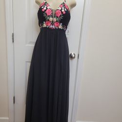 BEAUTIFUL LONG DRESS