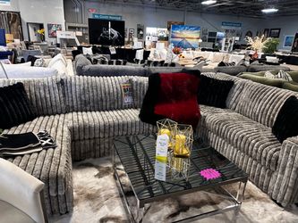 Large corduroy Sectional Sofa! 🖤🔥 Easy Financing, No credit needed!