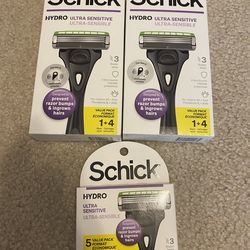 2 Schick Razor With Refill