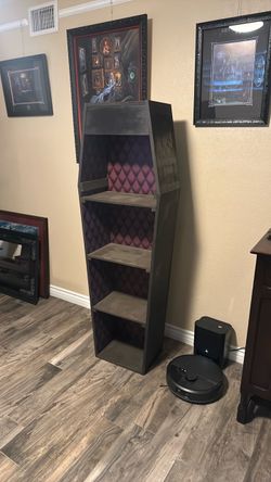 Coffin shelf