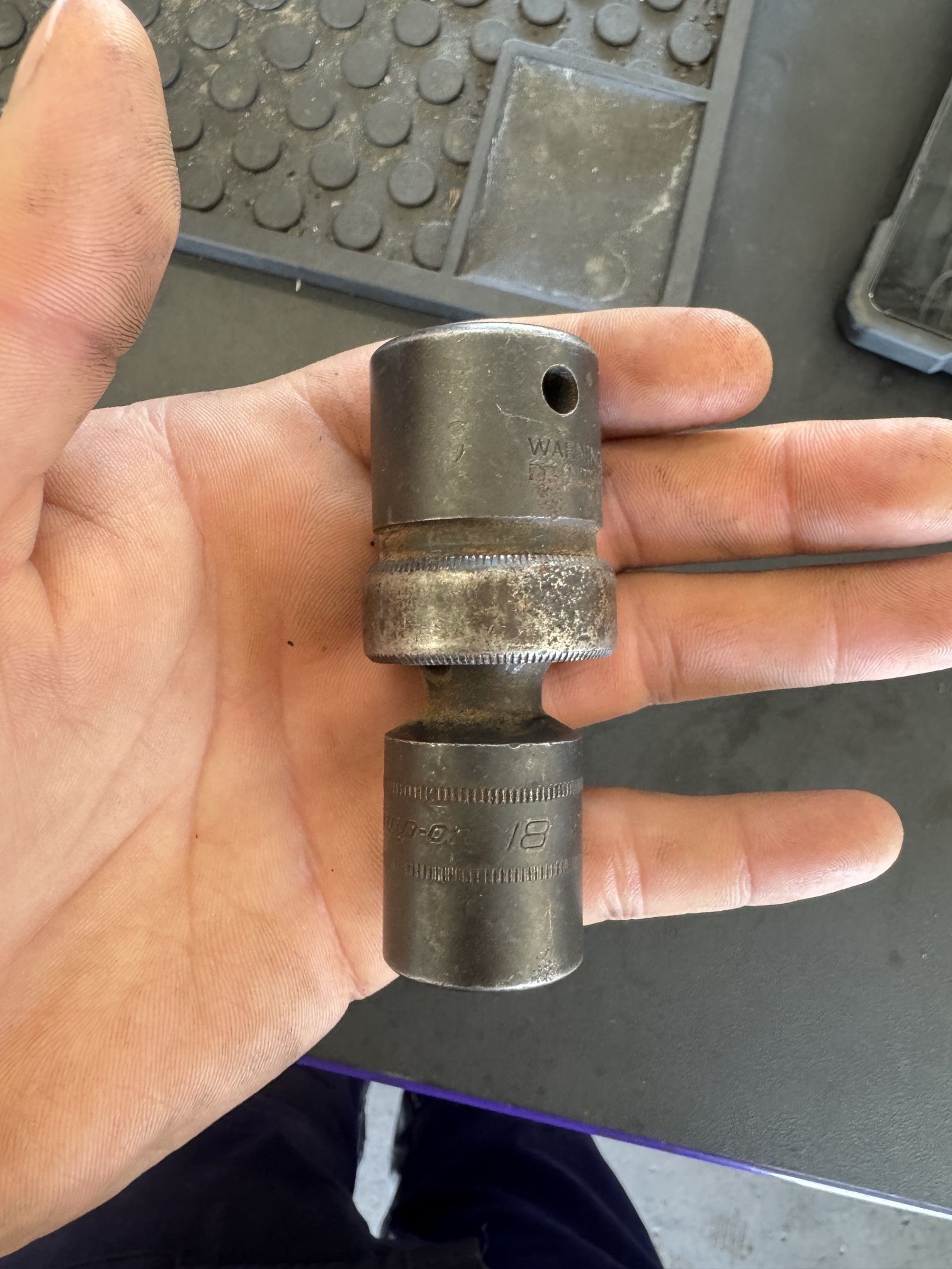 Snap On 18mm Swivel Socket 1/2 Drive