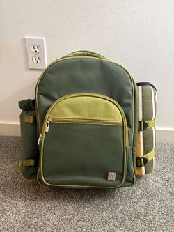 Green Picnic Backpack with Blanket