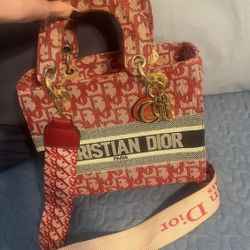 Women’s Handbag !!!!! 