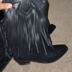 Fringe Black boots
