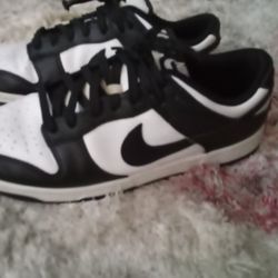 Panda Dunks Size 11