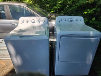 GE washer and dryer set