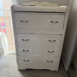 4-drawer dresser