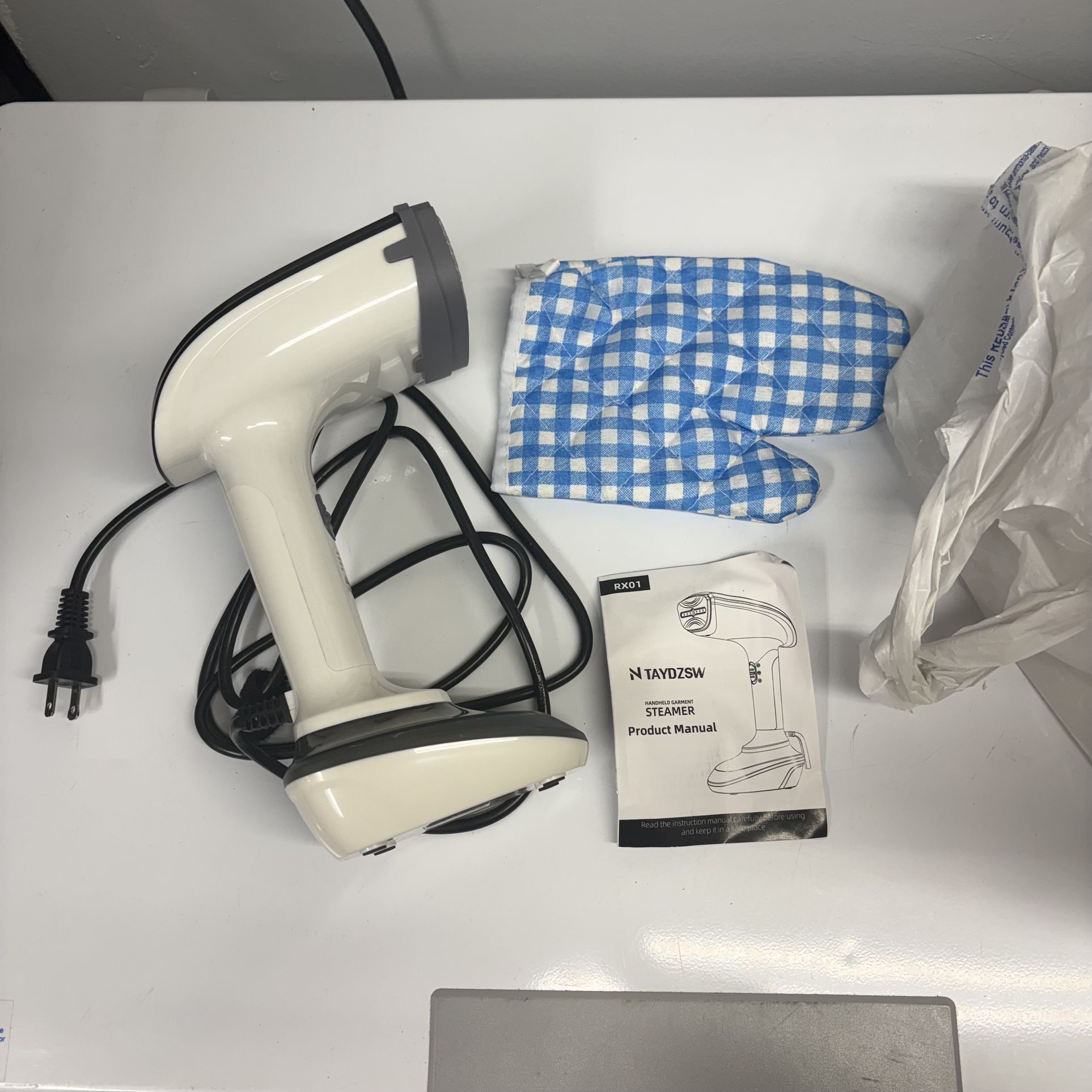 Garment steamer