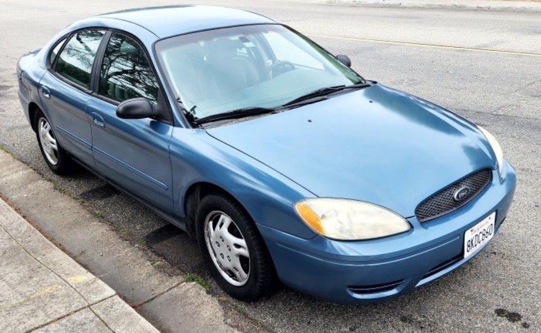 2005 Ford Taurus