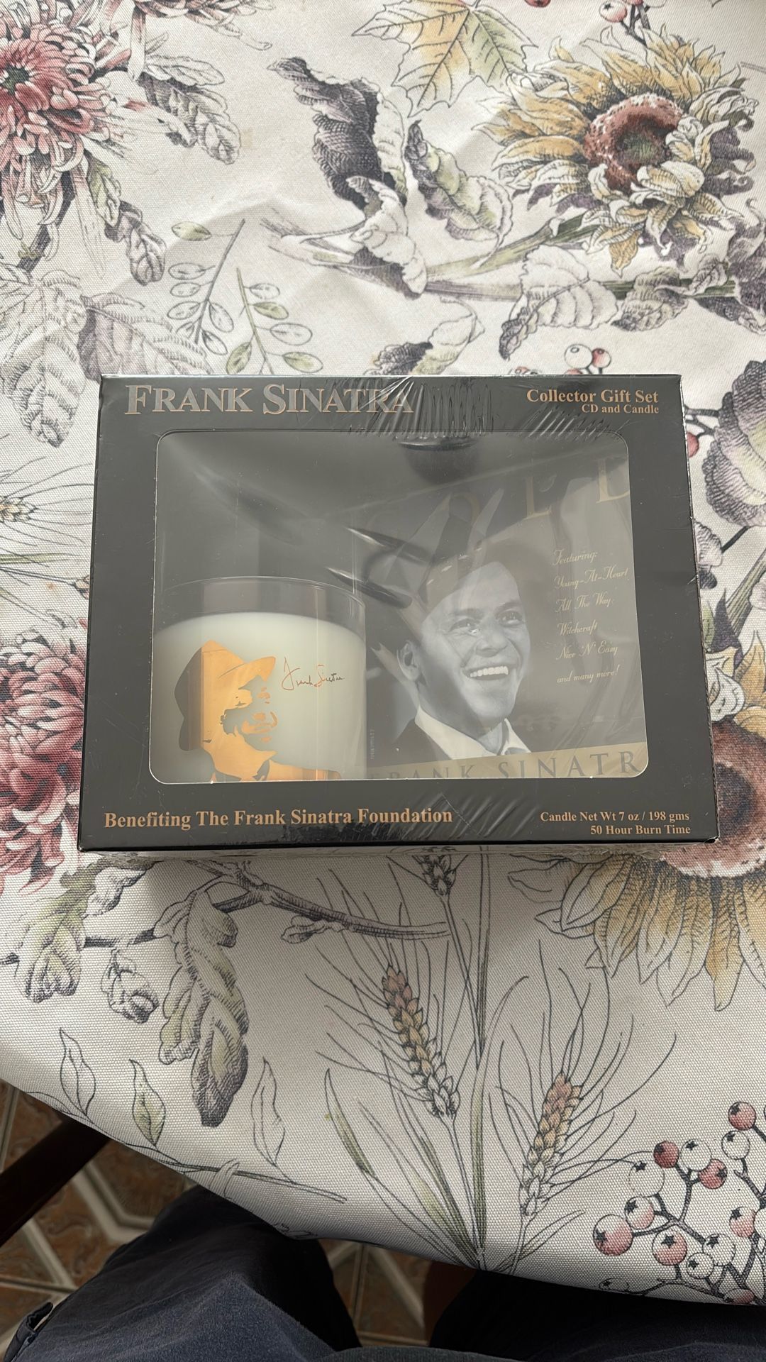 Frank Sinatra Collector Gift Set Cd And Candle