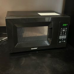 Black Standard Microwave 