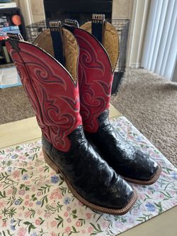 Men’s Black HYER Ostrich cowboy boots size 10.5