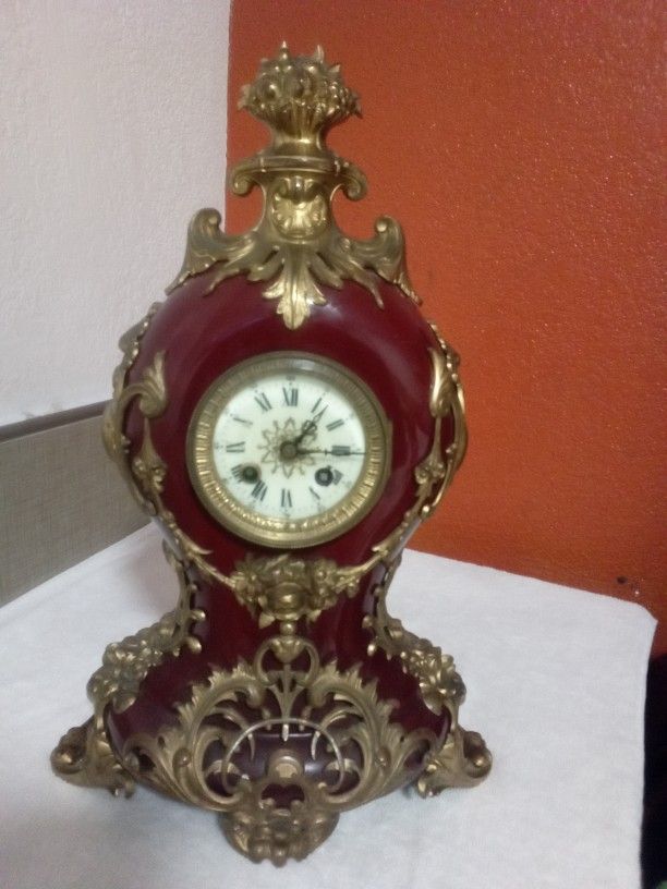 Chinese Antique Clock