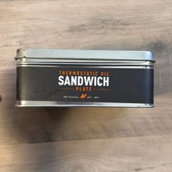 Mishimoto Thermostatic Oil Sandwich Plate M22
