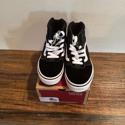 Vans High Top Sneakers Size 3 NEW