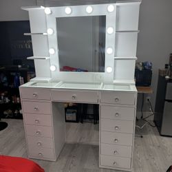 Makeup Vanity Desk 