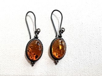 Vintage-style Baltic amber earrings, crafted in 925 sterling silver