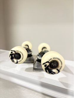 Girl skateboard wheels