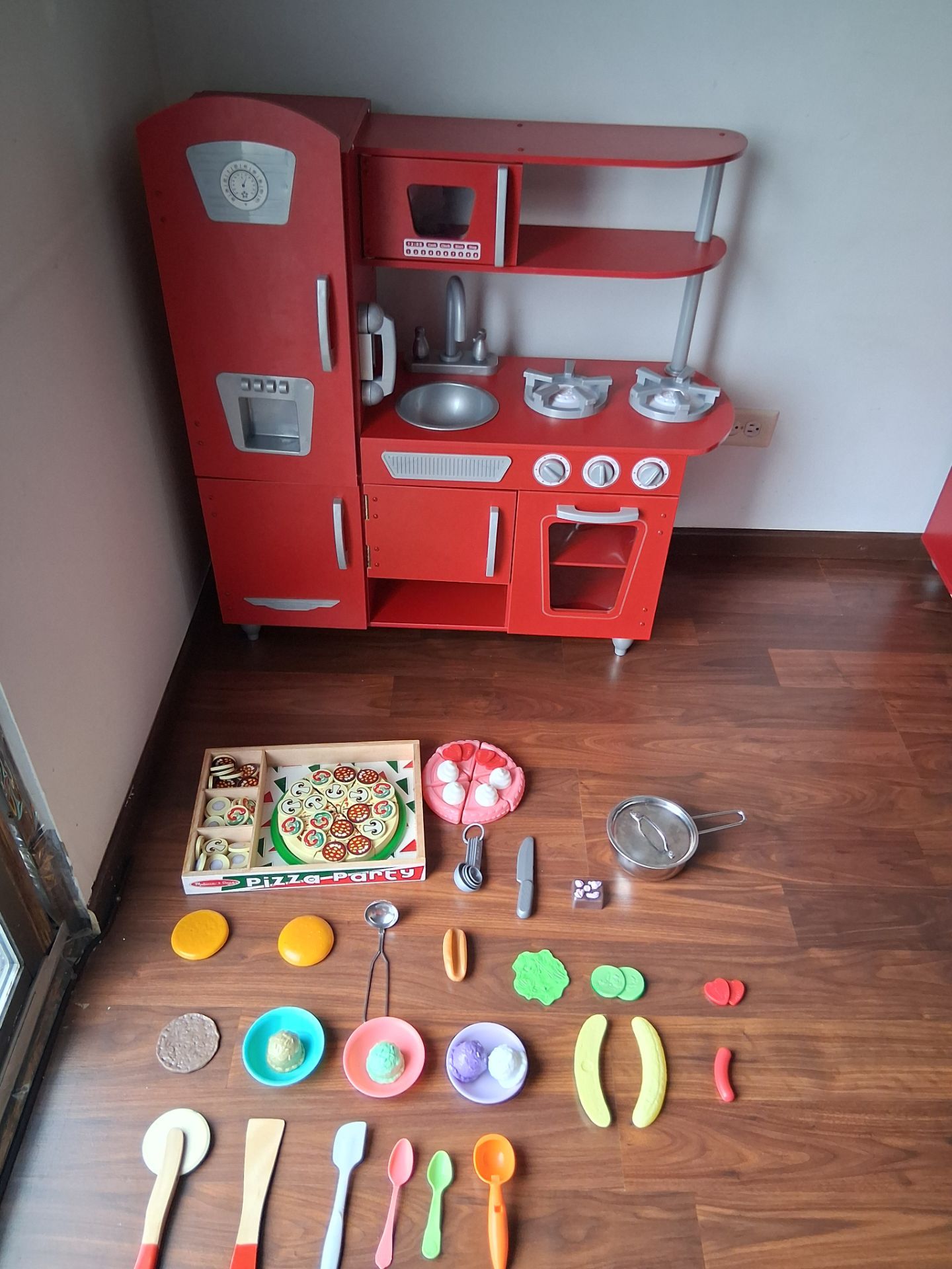 Kidkraft Play Kitchen
