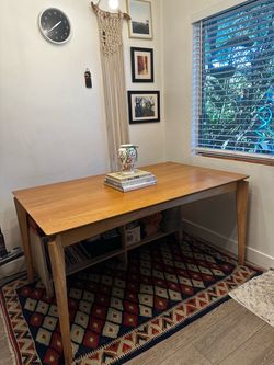 Mid Century Modern Oak Dining Table