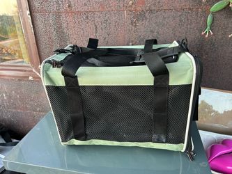 Pet Gear Soft-Sided Pet Carrier