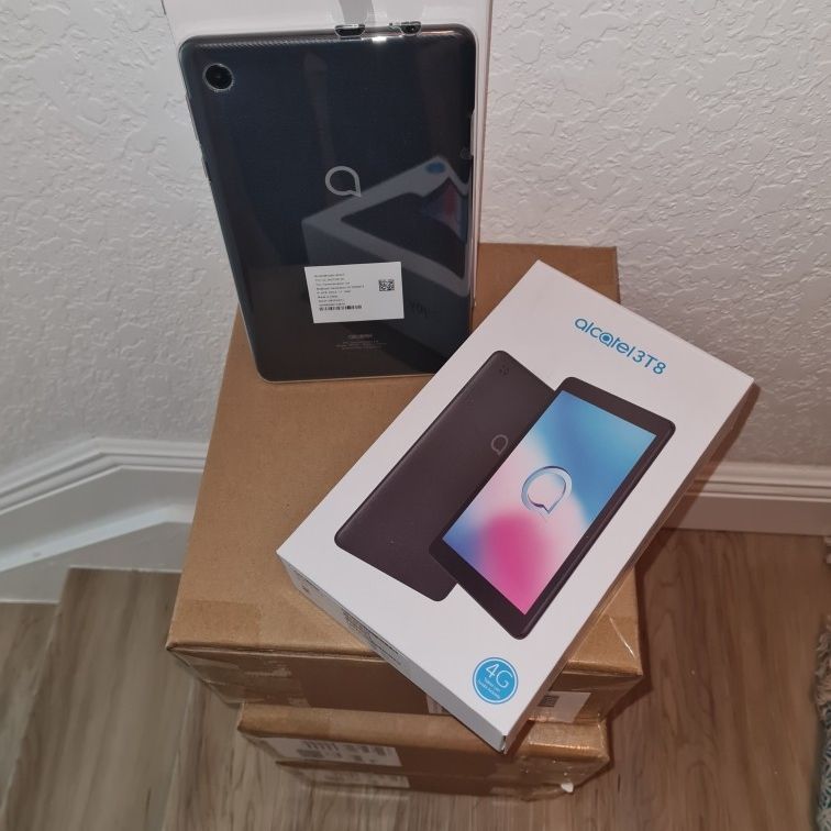 ALCATEL 3T 8"/32GB/4G LTE BLACK NEW WITH COVER INCLUDED (9032T)