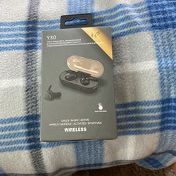 Wireless Headphones $5.00
