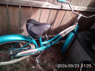 Schwinn legacy Beach Cruiser