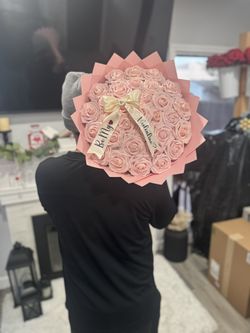 Ramo Buchón  Forever Eternal Roses 