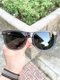 New Ray Ban Sunglasses Large Classic Wayfarer 2140 Gray Size 54/18 Case Included