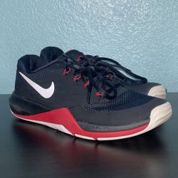 FIRE 🔥 Boys Nike Running Shoes GREAT CONDITION 