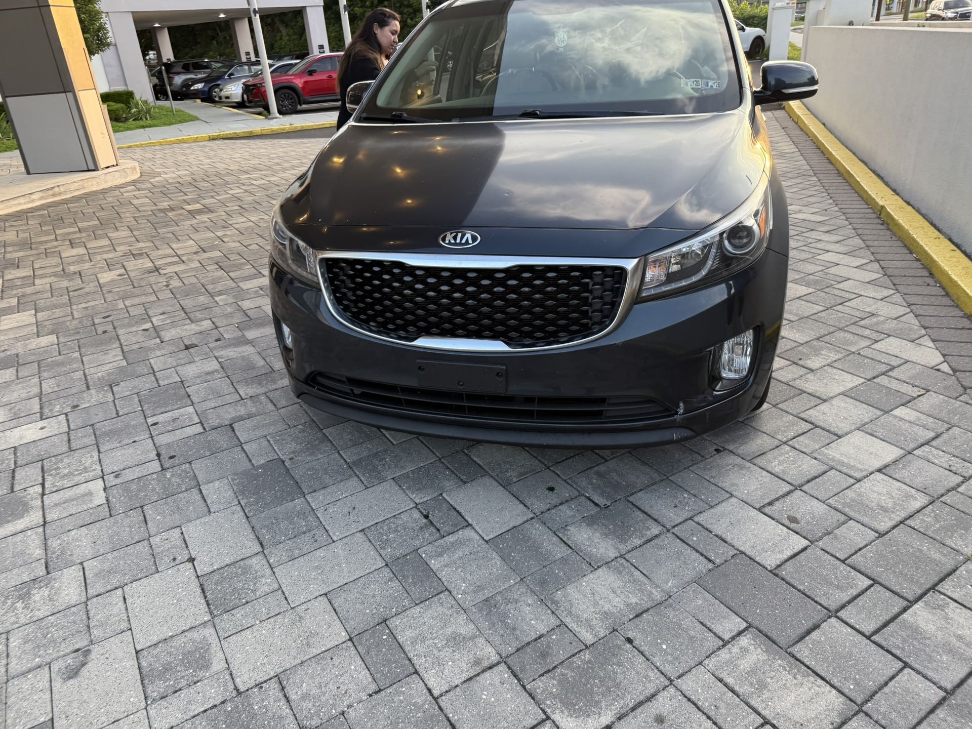 2016 KIA Sedona