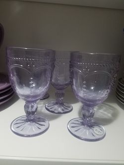 Muy bonitas copas lilas princess house 💜