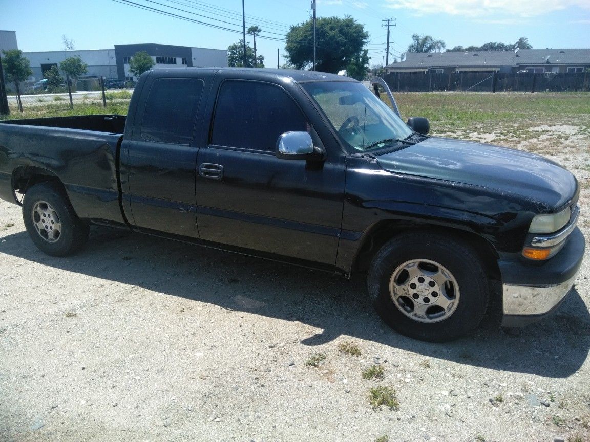1999 to 2007 Chevy Silverado and GMC Sierra parts only