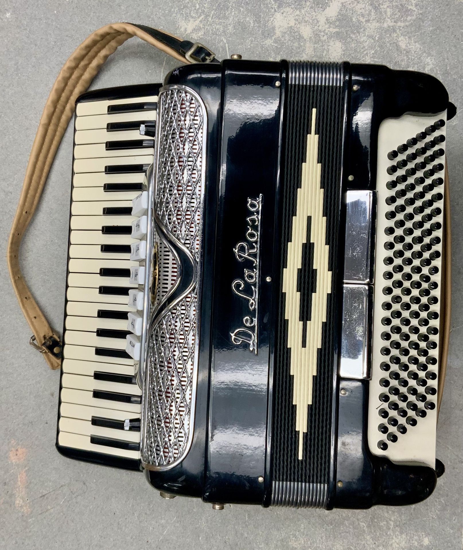 De La Rosa Genuine Ensemble Piano Accordion 41 Key 120- Bass Model Vintage Italian Musical Instrument Music Sound Audio Band Group Classic Jazz