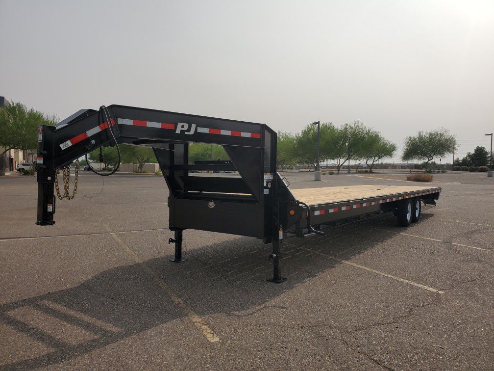2018 PJ 32ft utility trailer