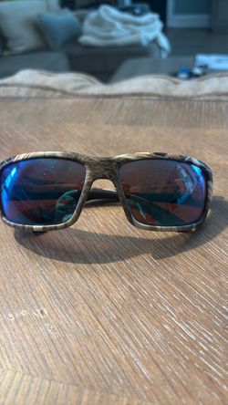 Men’s Costa Mossy Oak” sunglasses