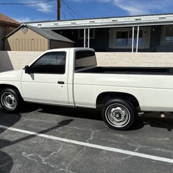 1987 Nissan Pickup 