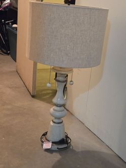 Lamp with 2 ball strings to turn o
