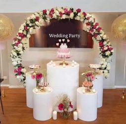 Pillar table for parties