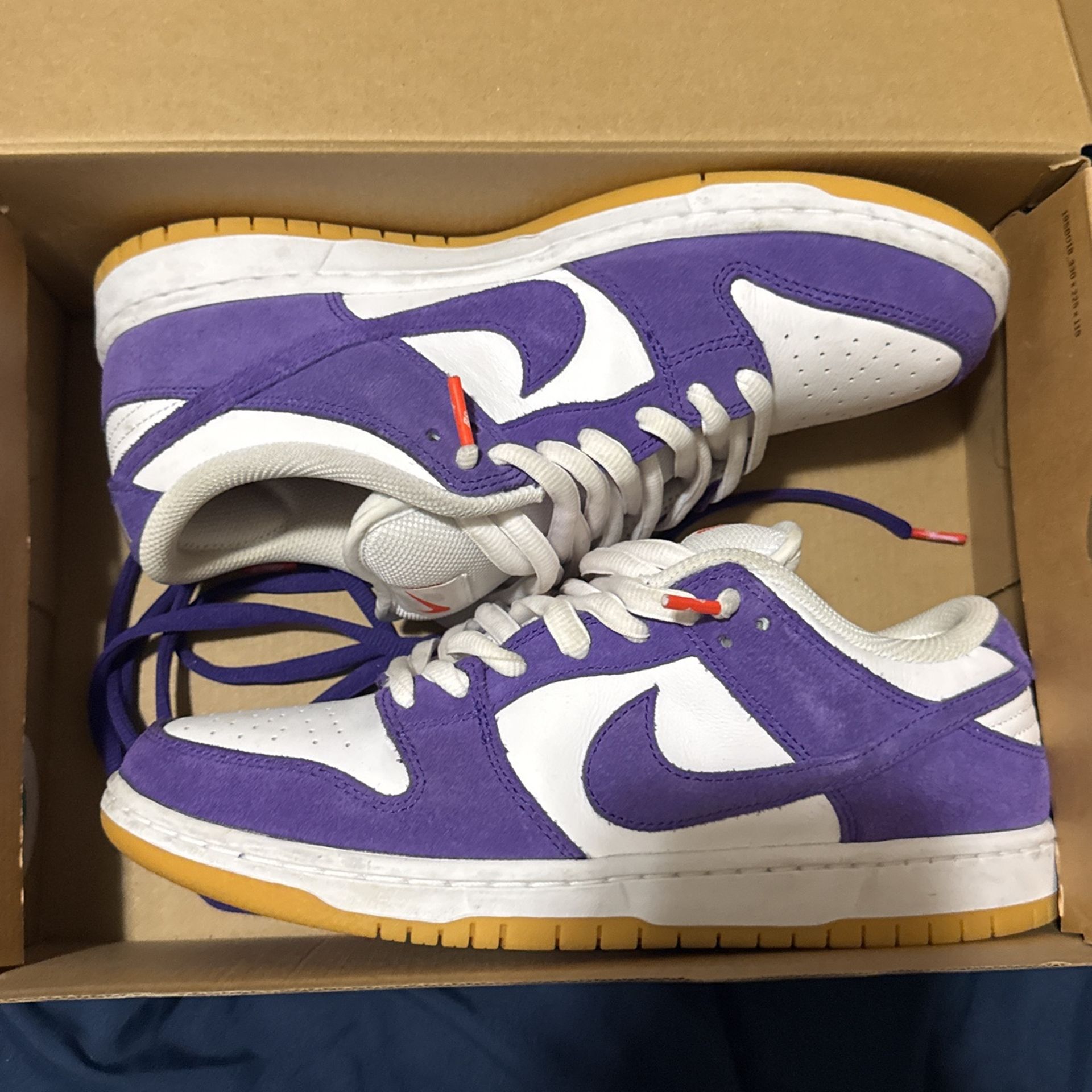 Orange  Label court purple 