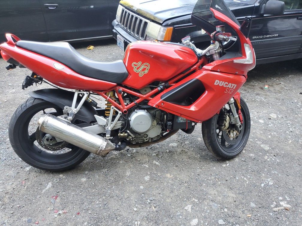 2007 Ducati St3