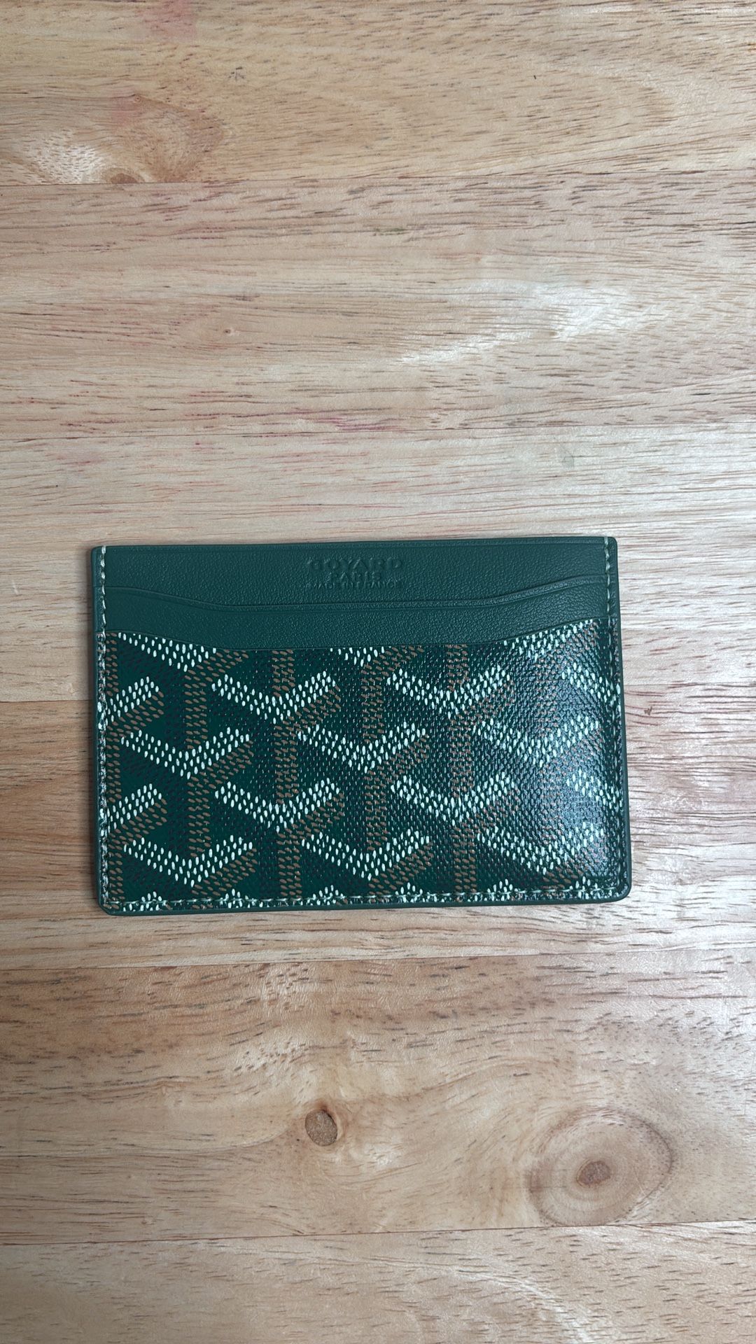 Luxury Green Card Holder – Premium Quality
