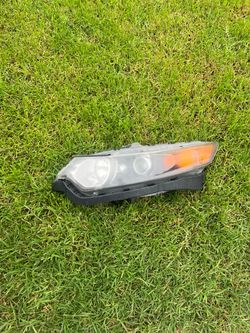 2010 tsx  Acura headlight