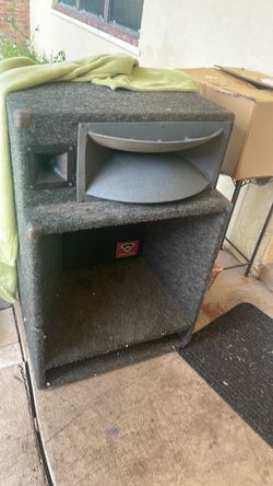 Cerwin Vega 18” concert speaker cabinet with handles and wheels