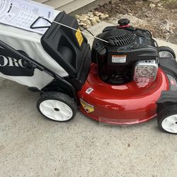 Brand New Toro Recycler Self Propelled Mower 140cc Engine w21” Cut And Bag. Brand New !!!