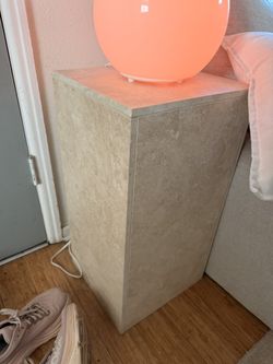 Marble Side Stand / Pedestal
