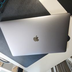 Macbook Pro mid 2017 1tb 350obo