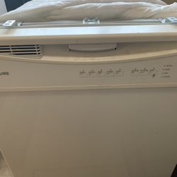 Frigidaire Dishwasher.  Works Well.  No Problems