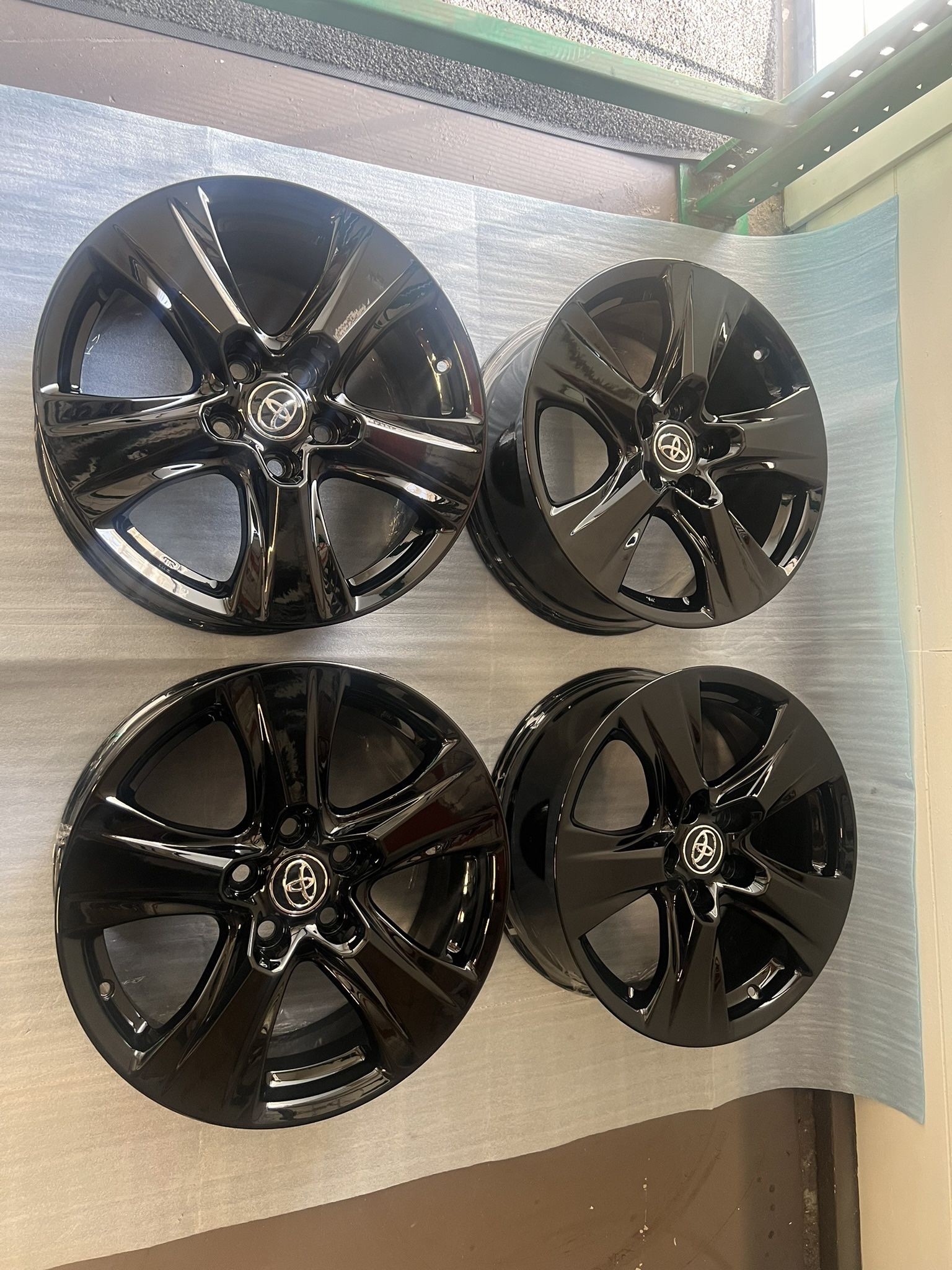 Toyota Rav4 Rims 17” OEM Factory Wheels Rines New Gloss Black Powder Coated ( Exchange Available )( Cambio Disponible ) Fits Rav4 Sienna Tacoma